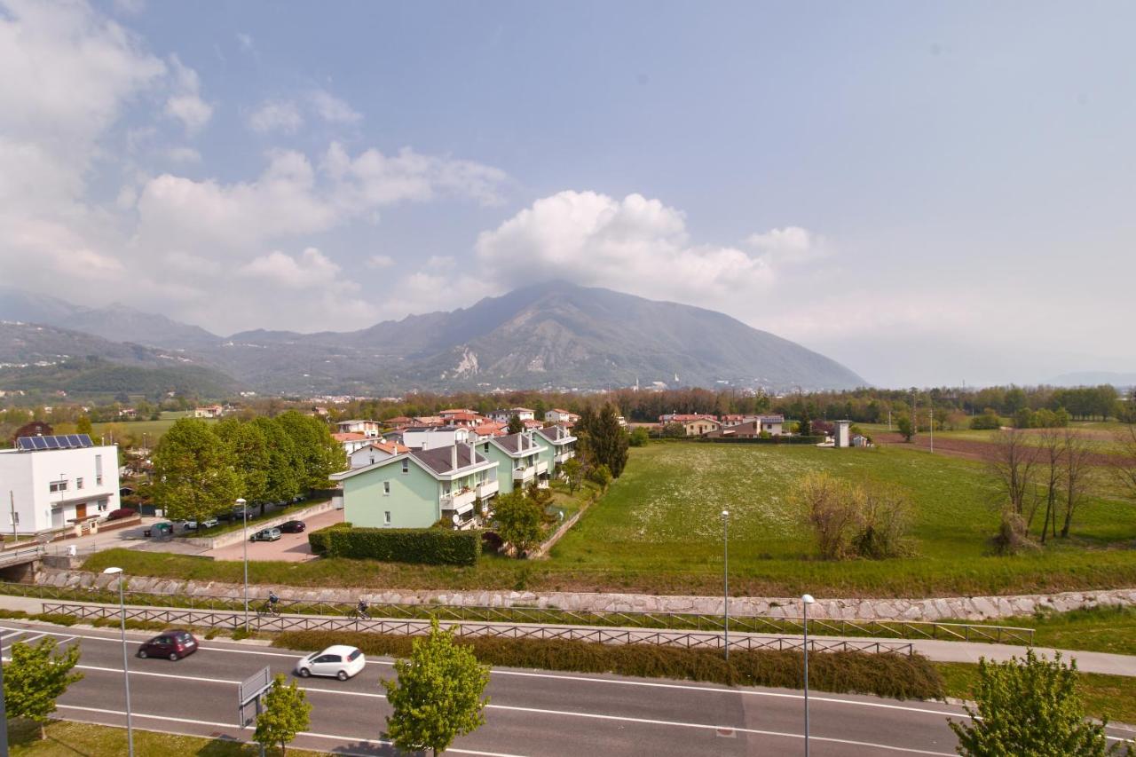 Piazza Lira Schio Residence Buitenkant foto